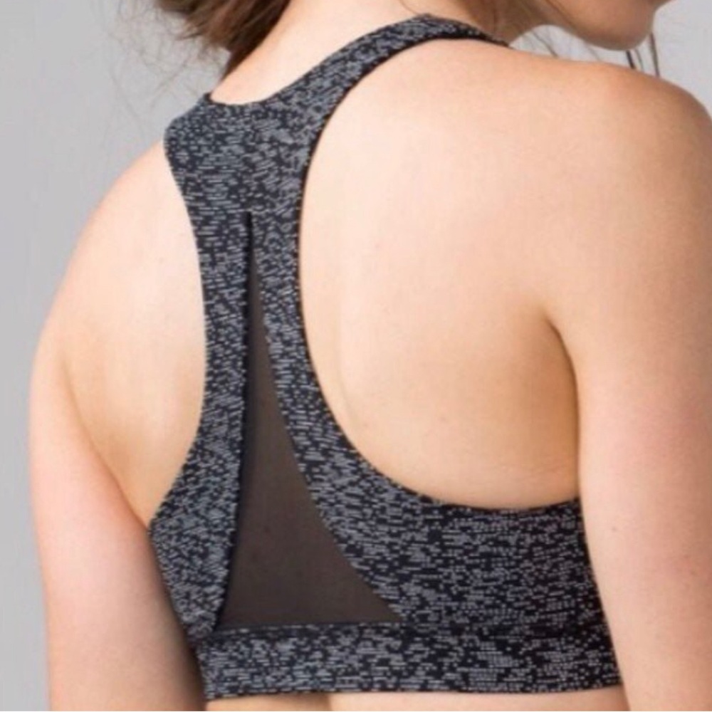 Lululemon Invigorate Sport Bra Women's 4‎ Soundwave Gray Mesh Gym Run Yoga NICE✅